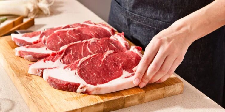 Comer carne vermelha para varizes